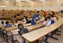 Estudiantes de la ESO, Bachiller y FP convocan una huelga este viernes por no conocer el modelo de examen de la nueva PAU