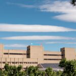 Herido un trabajador con graves quemaduras tras caerle encima nitrato a alta temperatura en Puertollano