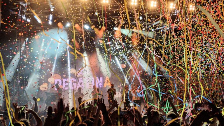 Rozalén y ‘La Pegatina’ brindan dos noches mágicas de música, emoción y fiesta en Manzanares