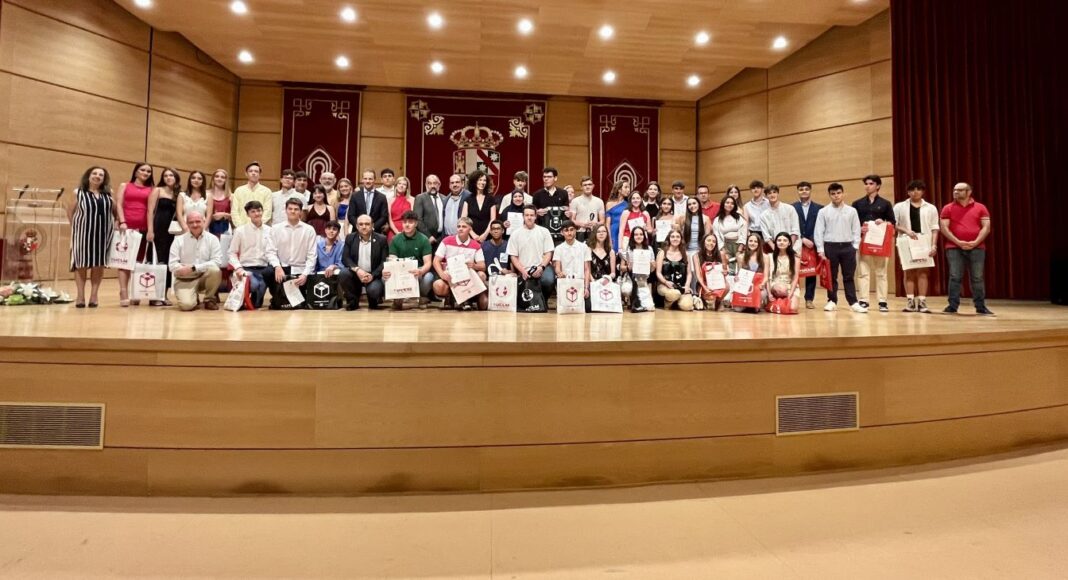 Reconocidos EvAU Olimpiadas 2024