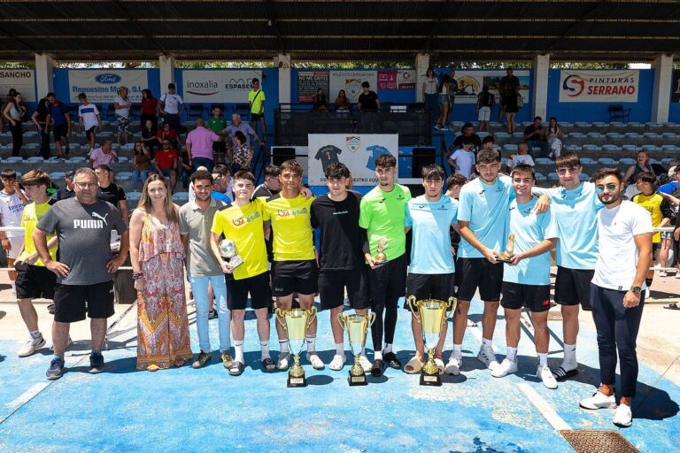 El I Torneo Almajamer de fútbol reunió en Argamasilla de Alba a los mejores jugadores cadetes y juveniles de la zona