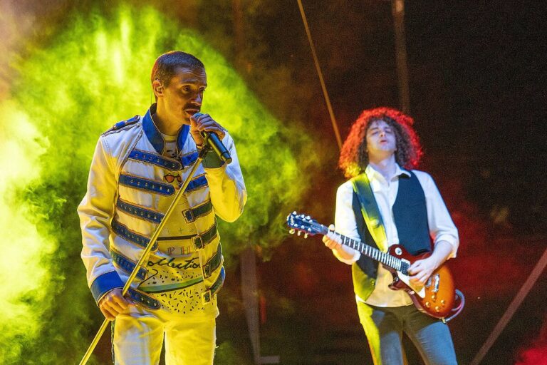 La magia de Queen resucita en Argamasilla de Alba