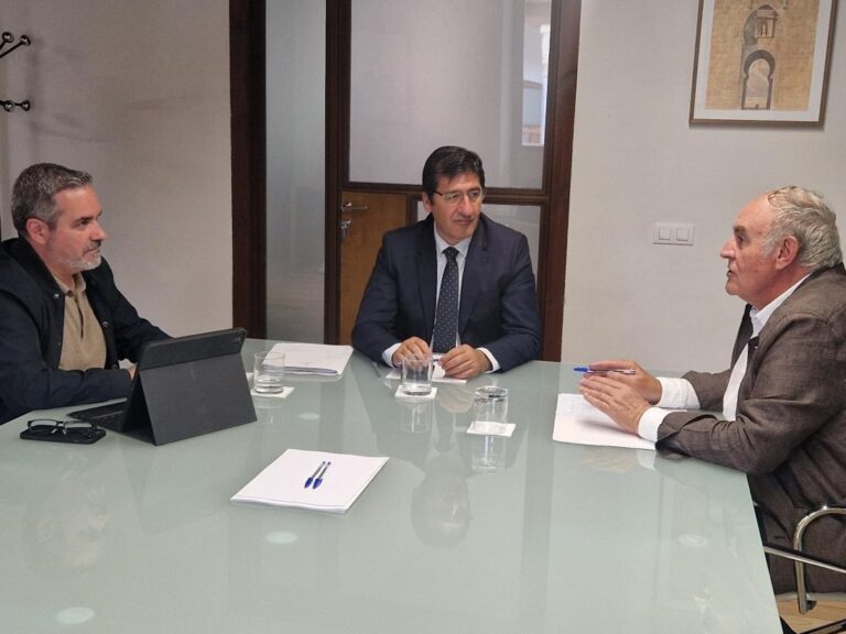 Caballero pide a Asaja compromiso para «avanzar en sostenibilidad en el Alto Guadiana Mancha»