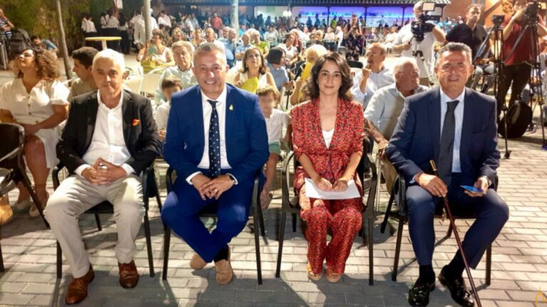 Adrián Fernández visita la inauguración de la Feria y Fiestas de Santa Cruz de Mudela