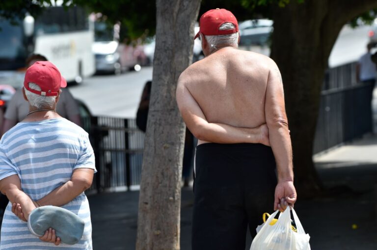 Los avisos por calor continúan este martes en toda Castilla-La Mancha