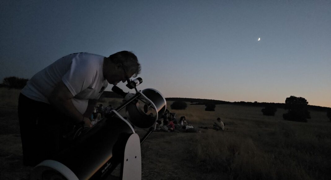 Noche de perseidas en Manzanares, perseidas, ver las estrellas, telescopio