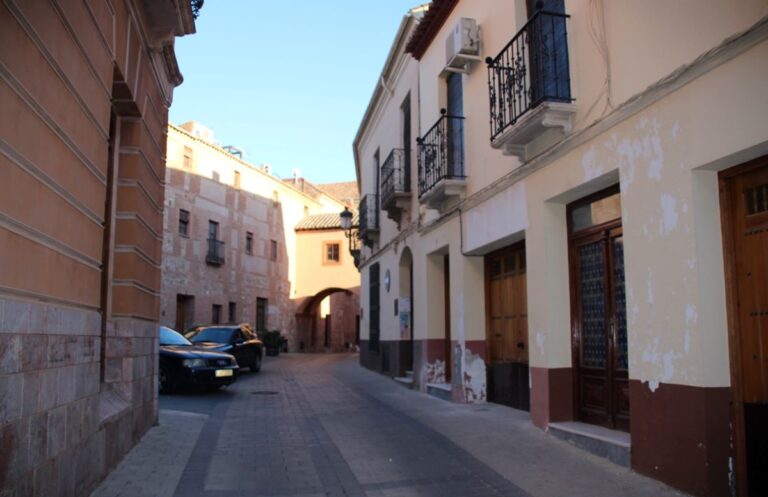 Herido un trabajador en La Solana tras caer desde tres metros de altura