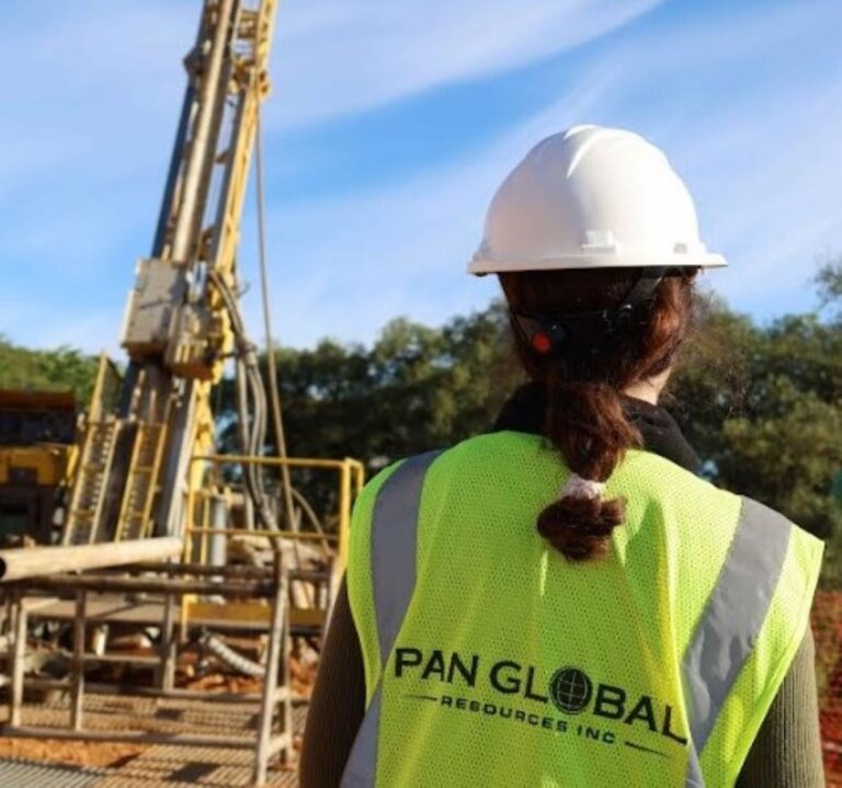 Denuncian que el 24,6 % de las mujeres trabajadoras están en riesgo de pobreza