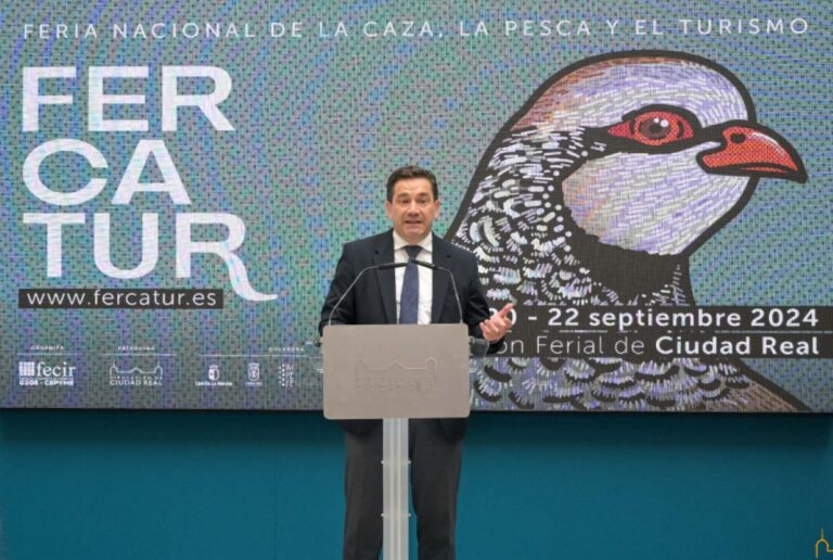 Valverde incrementa el apoyo a FERCATUR y anuncia que los técnicos de la Diputación realizarán el proyecto del Mucana