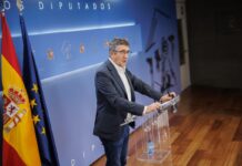 López cree que Page «se equivoca» cuando «sale para criticar lo que hace el Gobierno» y no alaba lo que hace «bien»