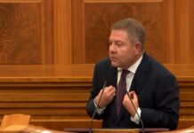 Page a Paco Nuñez: «Si yo no estoy, usted no dura 24 horas»