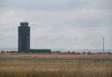 PP y Vox piden la comparecencia de Page en las Cortes por el centro de inmigrantes en Ciudad Real