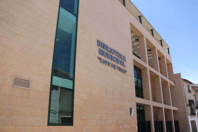 La Gerencia de Atención Integrada de Manzanares organiza una charla sobre el impacto del uso de pantallas en la salud de los menores