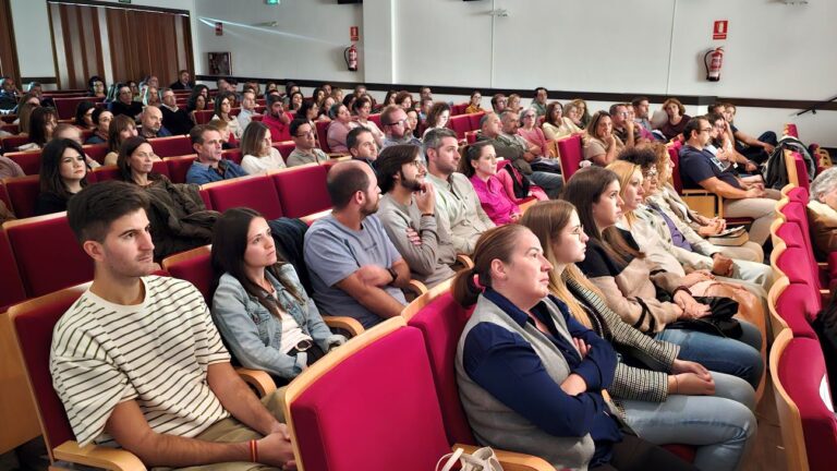Alejandro Villena alerta desde Manzanares sobre los peligros del consumo de pornografía que hacen los adolescentes