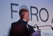 Page plantea ajustes constitucionales contra «caballos de Troya» que atacan desde dentro