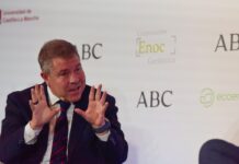 Page no amparará políticamente que el aeropuerto de Ciudad Real plantee «una explotación de negocio sobre seres humanos»