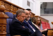 PSOE saca adelante sus propuestas gracias a su mayoría y decaen las de PP y Vox