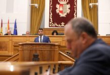 Vox ve en el plan del agua un remedio a la sequía en el campo, PP acusa a la Junta de abandono y PSOE lamenta su catastrofismo