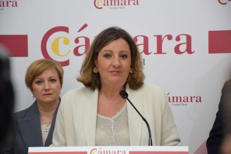 La Junta confirma que el aeropuerto de Ciudad Real tiene un acuerdo de confidencialidad con el Gobierno central