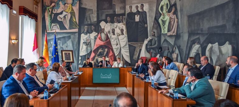 Valverde defiende la necesidad de que la aportación de la Diputación de Ciudad Real al Plan de Empleo con la Junta incluya los costes sociales