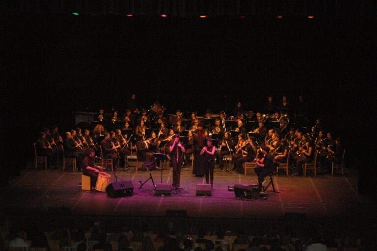 Rozalén canta en Cuenca con Letur en el alma para empezar a quitarle barro a la esperanza