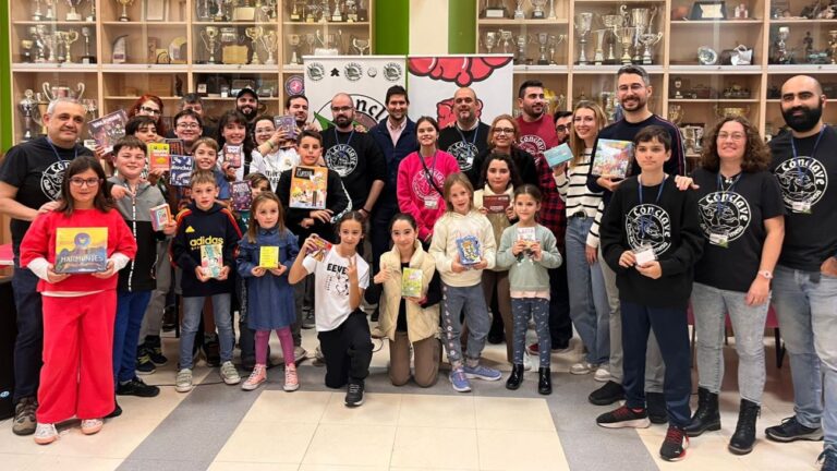 La Casa de la Juventud de Manzanares se convierte en el templo de los juegos de mesa