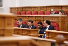 Las Cortes de C-LM rechazan la PNL de Vox para hacer pruebas de edad a inmigrantes ilegales tutelados por la Junta