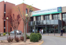 Dos trabajadores hospitalizados tras sufrir un aplastamiento en El Toboso