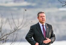 Page propone a Sánchez presentar un borrador sobre la reforma de la financiación en un plazo de tres meses