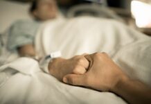 Suben en un año un 33 % las solicitudes de eutanasia hasta las 766, de las que Castilla-La Mancha registra 28