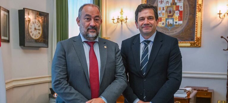 Valverde felicita a Julián Garde y reitera su colaboración para seguir haciendo crecer la UCLM