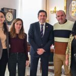 Valverde expresa su compromiso de colaboración con el Campeonato del Mundo de Motocross que acoge Cózar