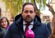 Núñez lamenta que Page «dé la espalda» a los ayuntamientos reduciendo «casi un 60 %» la cuantía para prestar servicios