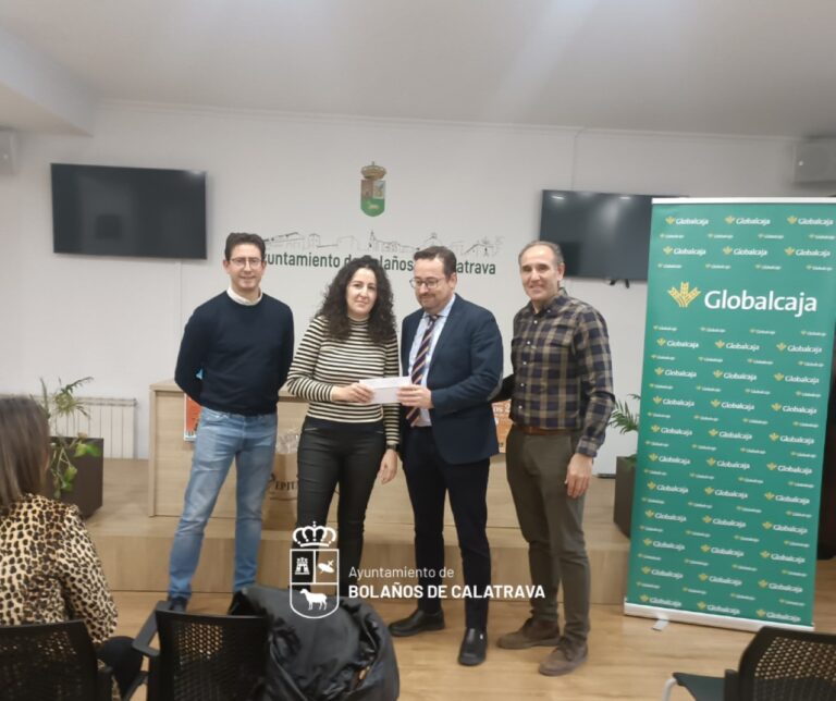 Entregados los premios y sorteo de regalos del X Concurso de Escaparates Navideños en Bolaños de Calatrava