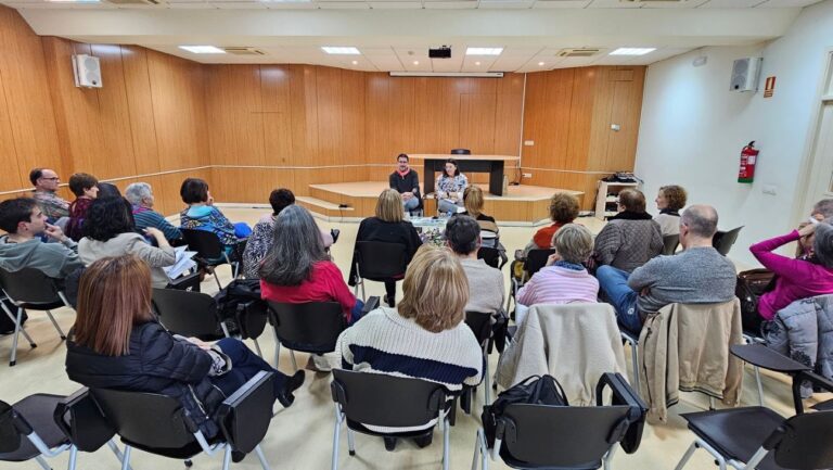 Los clubes de lectura de Manzanares rompen barreras