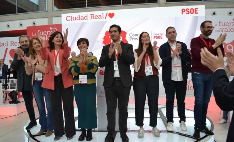 Más de 600 personas arropan a Caballero en el 19 Congreso del PSOE de Ciudad Real