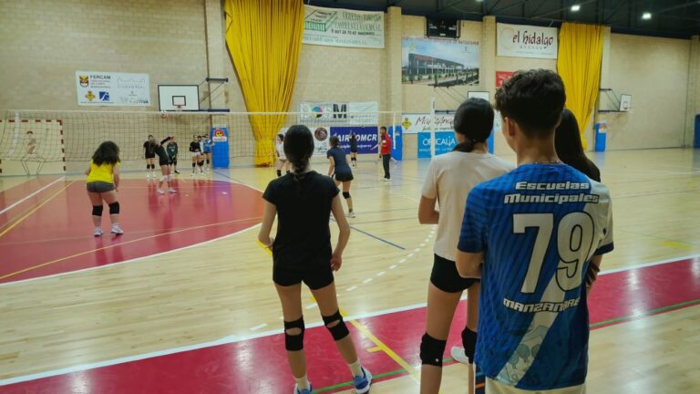 Voleibol, el nuevo deporte de moda en Manzanares