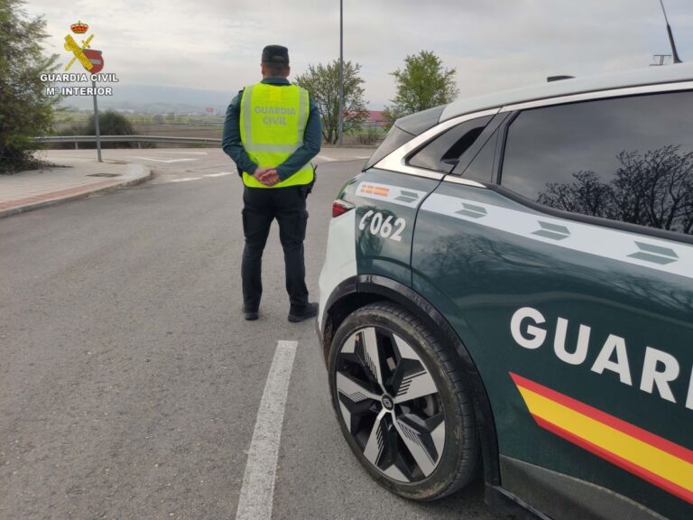 Auxiliada una mujer de 76 años que había sufrido una caída en su casa en Poblete Auxiliada una mujer de 76 años que había sufrido una caída en su casa en Poblete