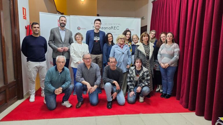 ManzanaREC encendió ayer el proyector con el estreno de ‘Cruz Roja, trabajando por las personas’