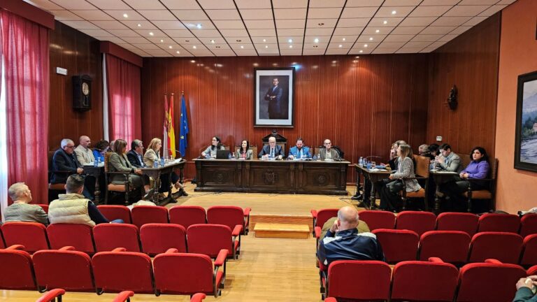 El Ayuntamiento busca soluciones a los problemas de frío y filtraciones del pabellón polideportivo del Nuevo Manzanares