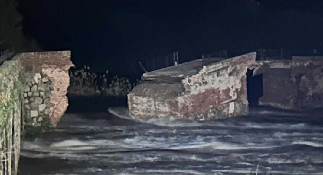 El puente romano de Talavera de la Reina se derrumba por la crecida del Tajo