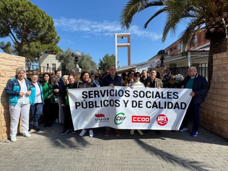 Trabajadores de residencias de C-LM piden cubrir las vacantes y aumentar las ratios para evitar el colapso