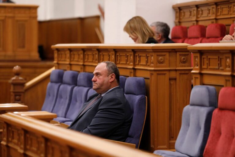 PSOE, PP y Vox chocan por los aranceles de EEUU al campo de C-LM