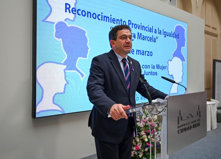 Valverde reivindica la igualdad real y rechaza apropiamientos hipócritas de la causa