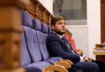 La Junta exige un nuevo plan estatal de viviendas y PP y Vox critican su inacción