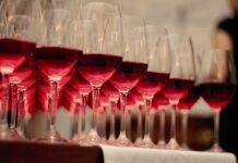 El sector del vino y otras bebidas alcohólicas reclama «mayor negociación» ante el arancel del 15 % de Trump