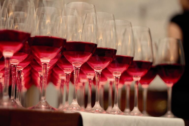 El sector del vino y otras bebidas alcohólicas reclama «mayor negociación» ante el arancel del 15 % de Trump