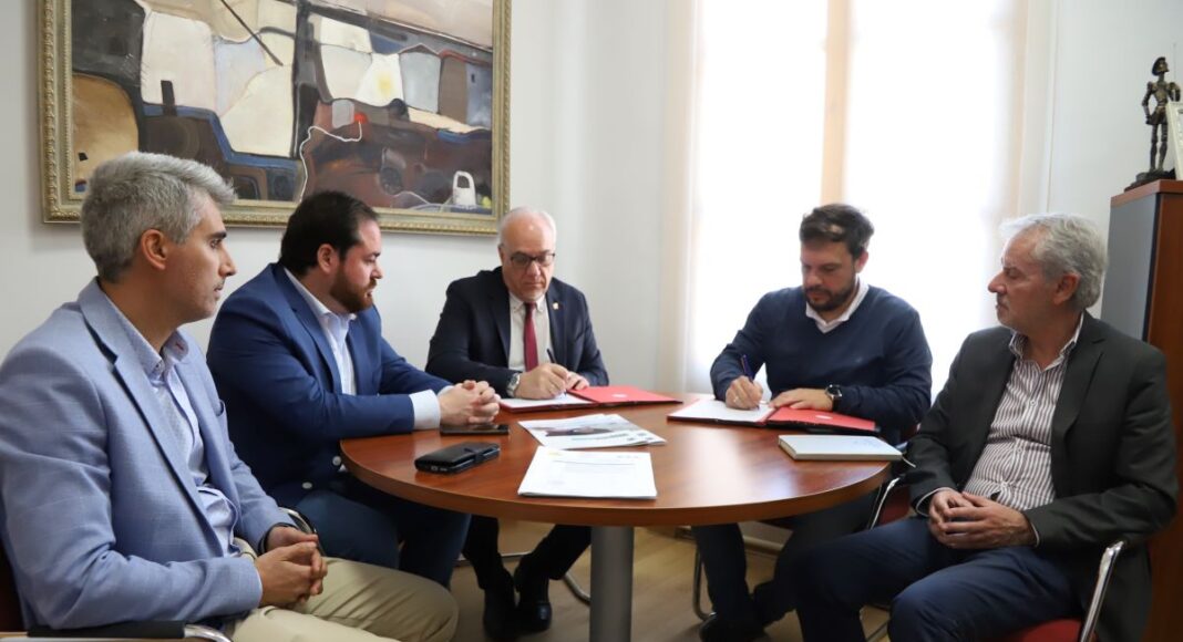 Ayuntamiento de Manzanares y Aempoman