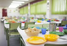 ¿Adiós a los dulces en el cole? Así cambiarán los menús escolares en toda España