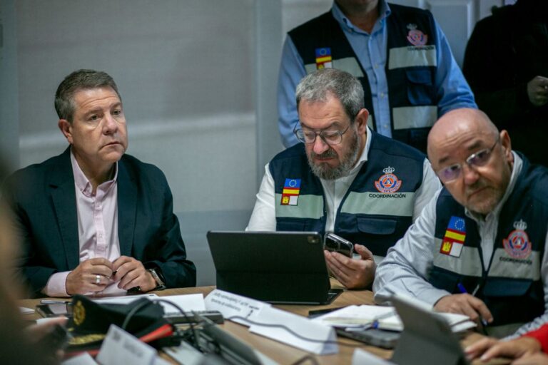Porzuna, Piedrabuena, Carrizos y El Robledo siguen sin luz tras una noche con 5.000 pasajeros de tren afectados